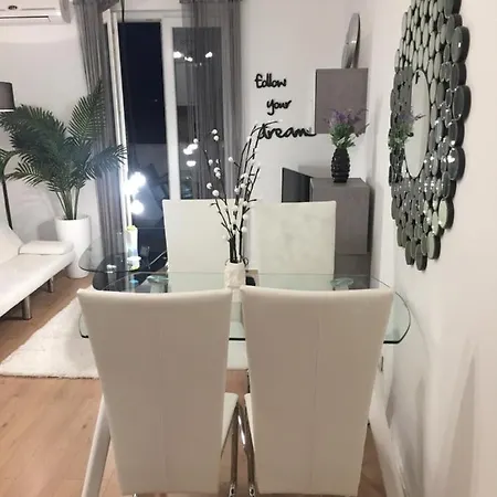 Apartment New Chic Supetar Exterior photo