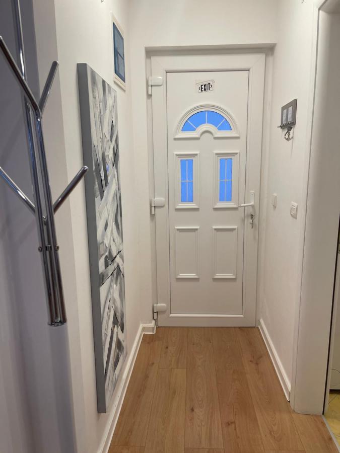 New Chic Apartment