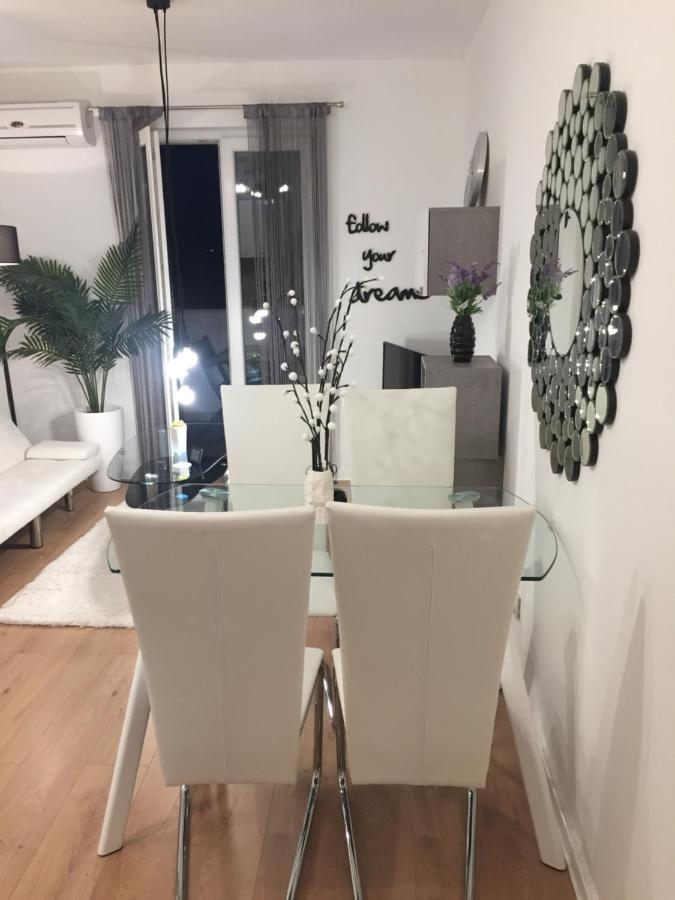 New Chic Apartment *
