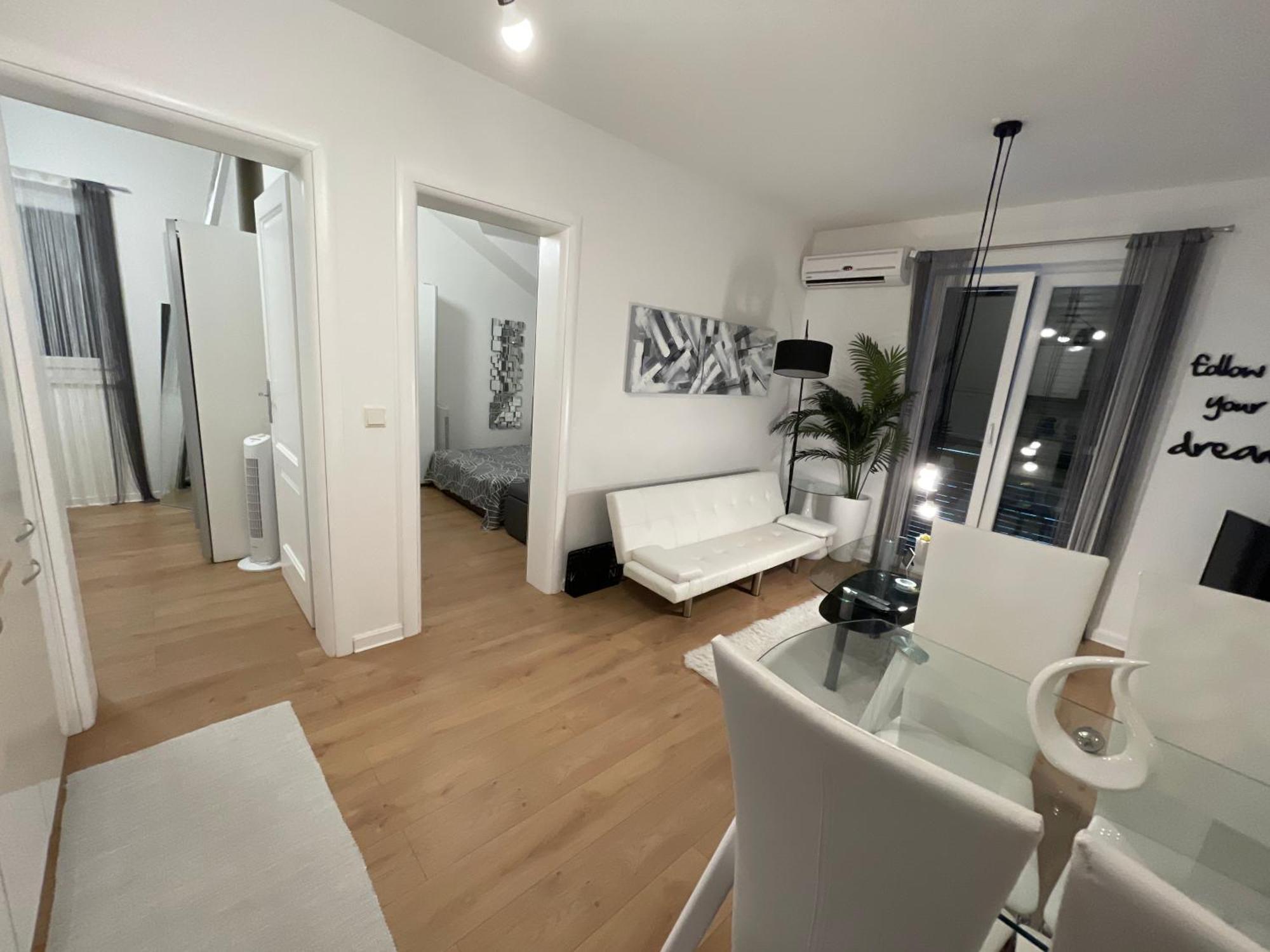 New Chic Apartment *
